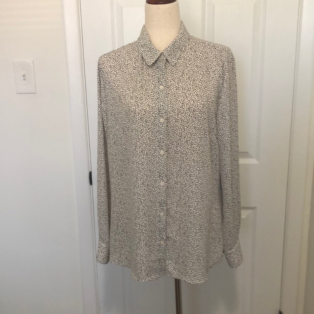 Banana Republic Womens White Snow Leopard Classic Fit - Large